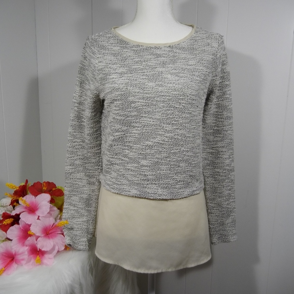 Whit house black market long sleeve sweater size S